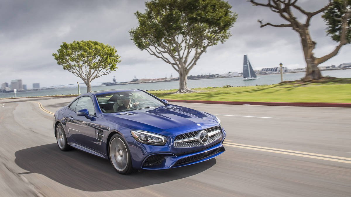 Integrated Reverse Camera Viewing System for 2014-2017 Mercedes Benz SL - Ensight Automotive Solutions -