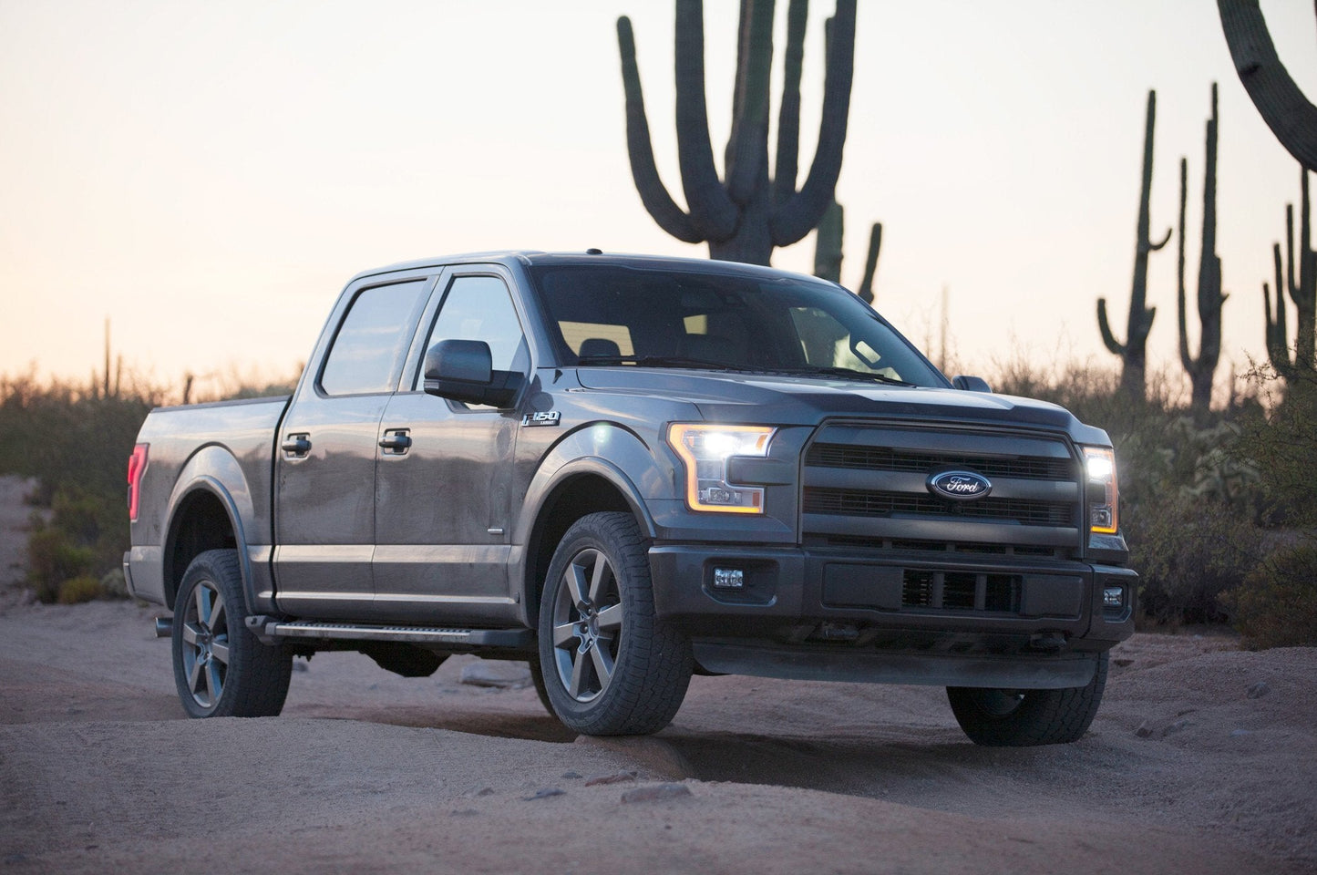 Integrated Reverse Logo Emblem Camera Viewing System for 2013-2016 Ford F-150 4.2" Screen - Ensight Automotive Solutions -