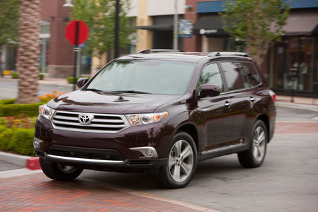 Integrated Reverse Camera Viewing System for 2011-2013 Toyota Highlander - Ensight Automotive Solutions -