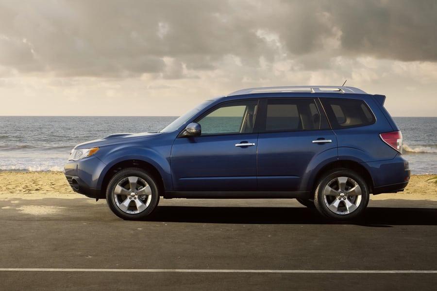 Integrated Reverse Camera Viewing System for 2013-2014 Subaru Forester - Ensight Automotive Solutions -