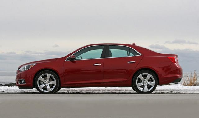 OEM Integrated Reverse Camera Viewing System for 2013-2015 Chevrolet Malibu - Ensight Automotive Solutions -